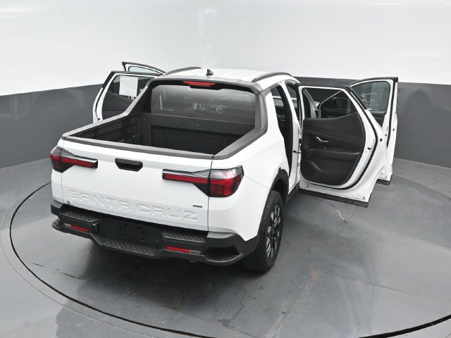 Used 2025 Hyundai Santa Cruz SEL AWD/4WD image 28