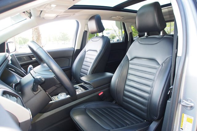 Certified 2024 Ford Edge SEL w/ Convenience Package AWD/4WD image 17