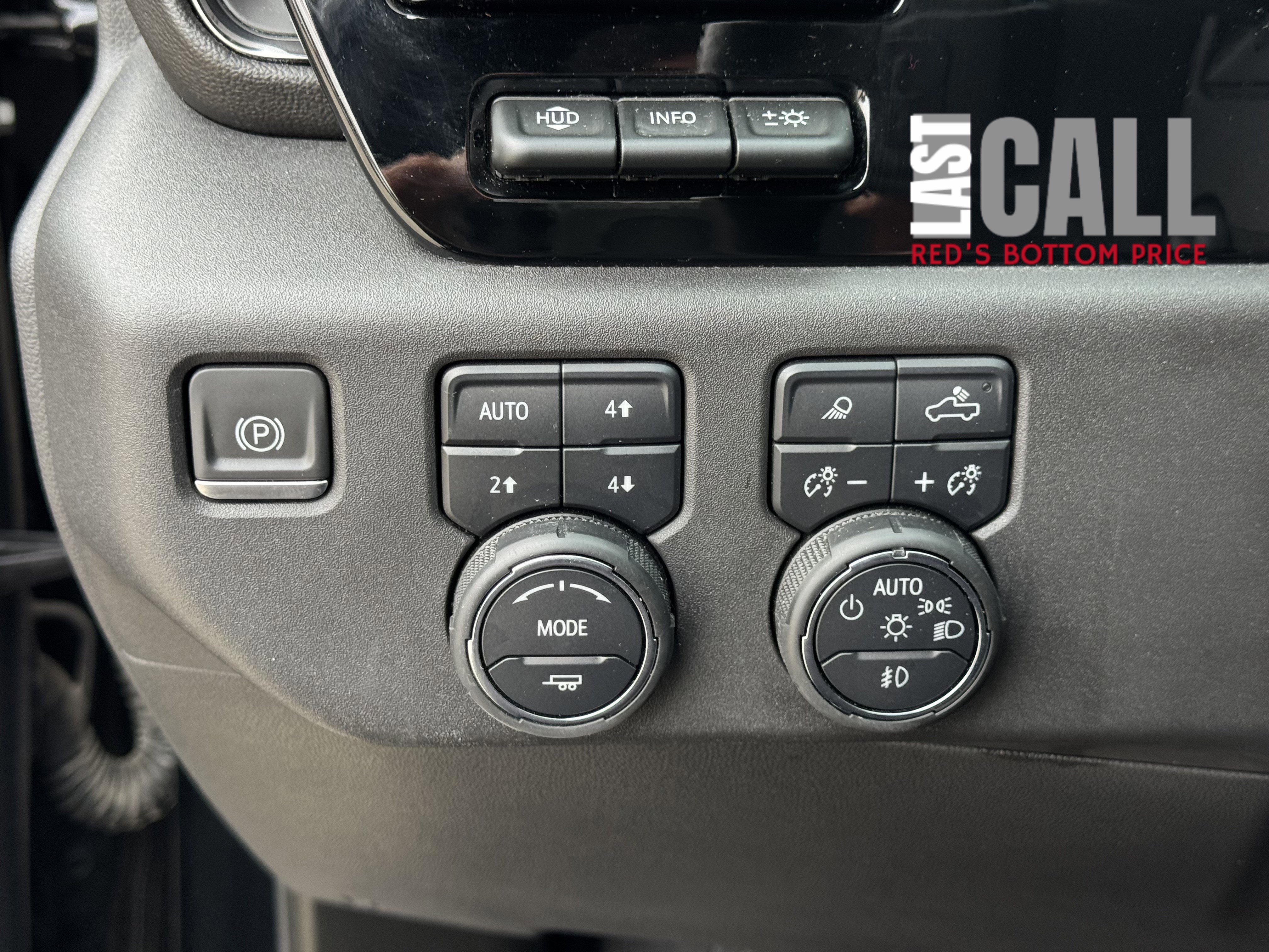 Used 2024 Chevrolet Silverado 1500 ZR2 w/ Technology Package image 24