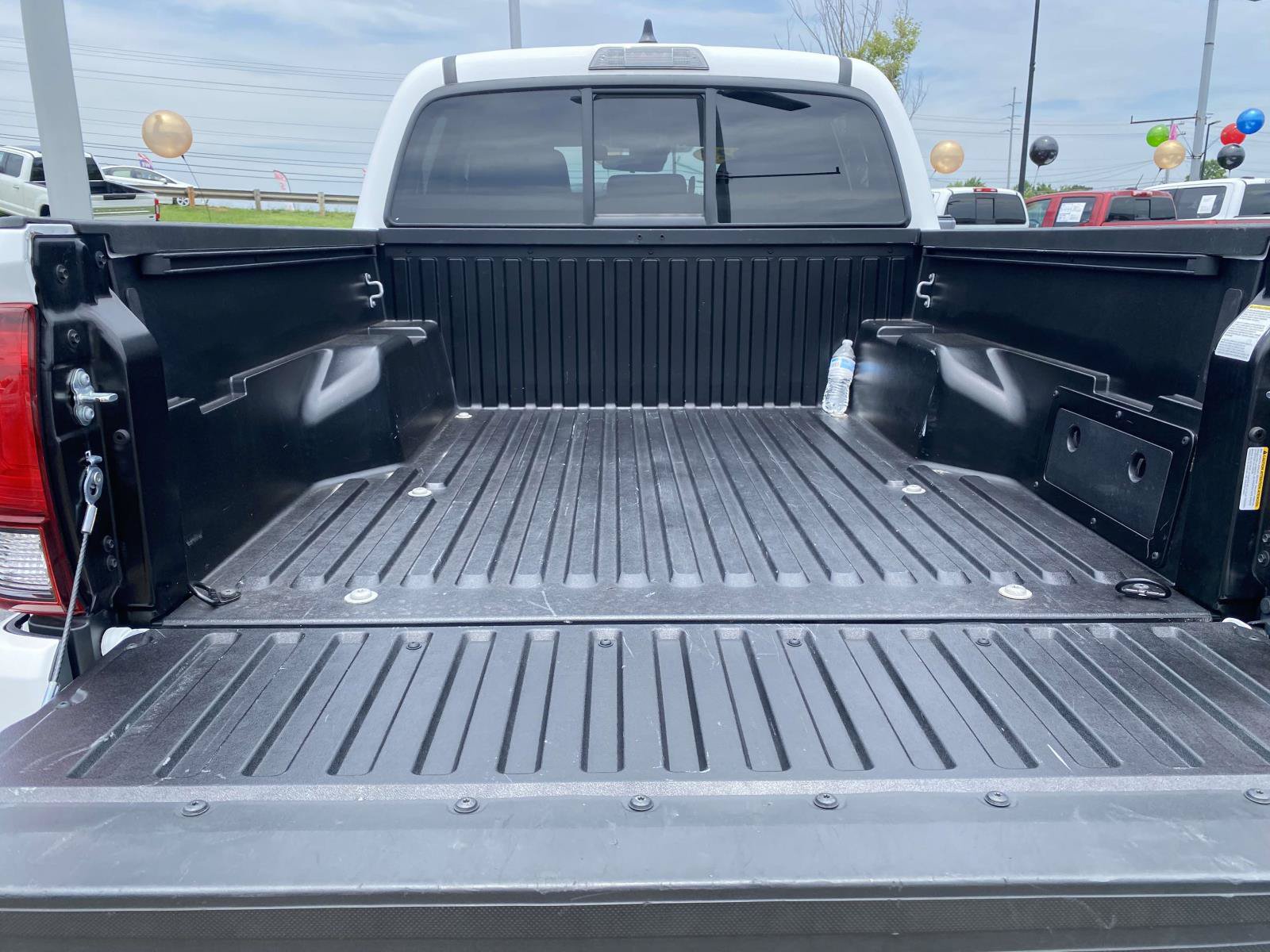 Used 2023 Toyota Tacoma SR AWD/4WD image 10
