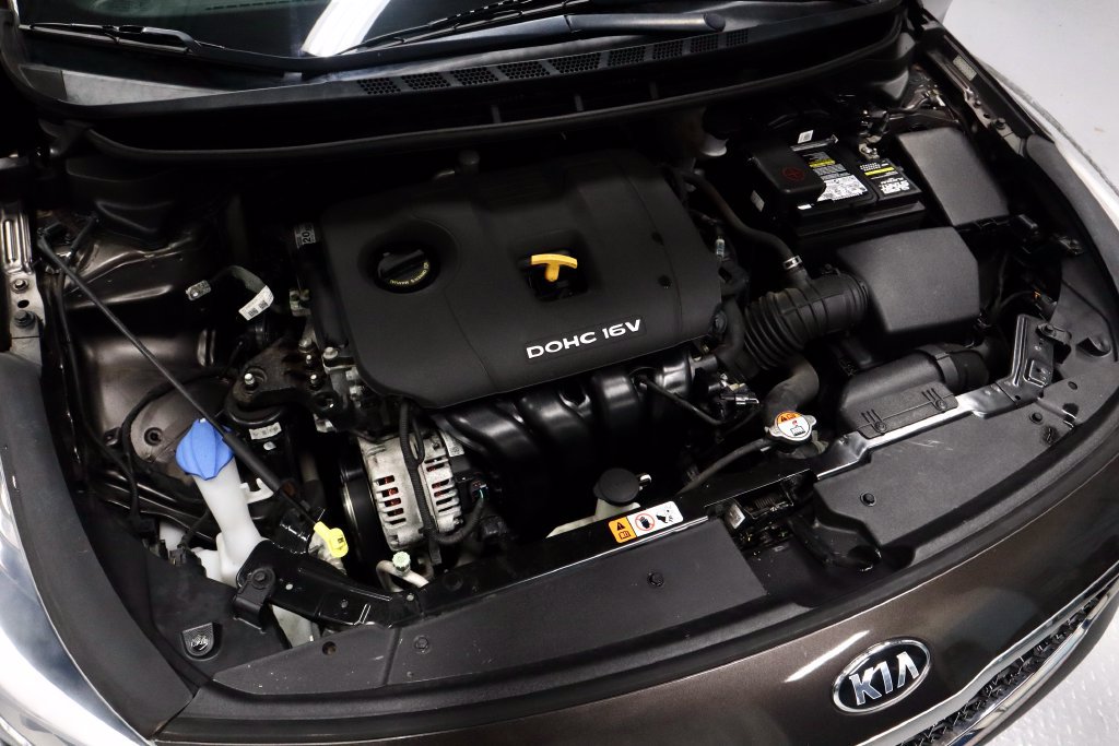 Used 2017 Kia Forte LX FWD image 14