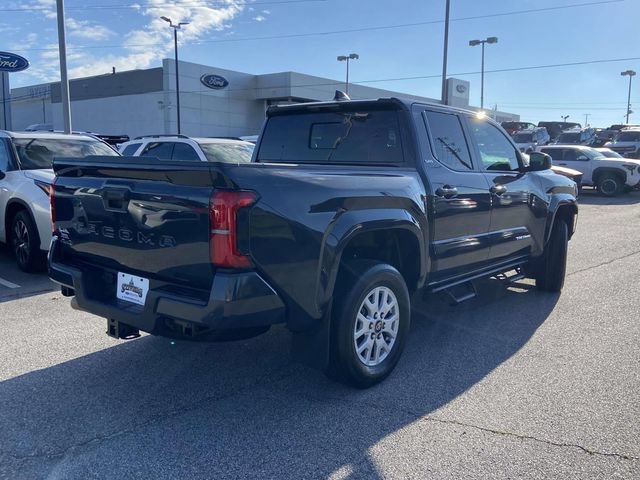 Used 2024 Toyota Tacoma SR5 AWD/4WD image 3