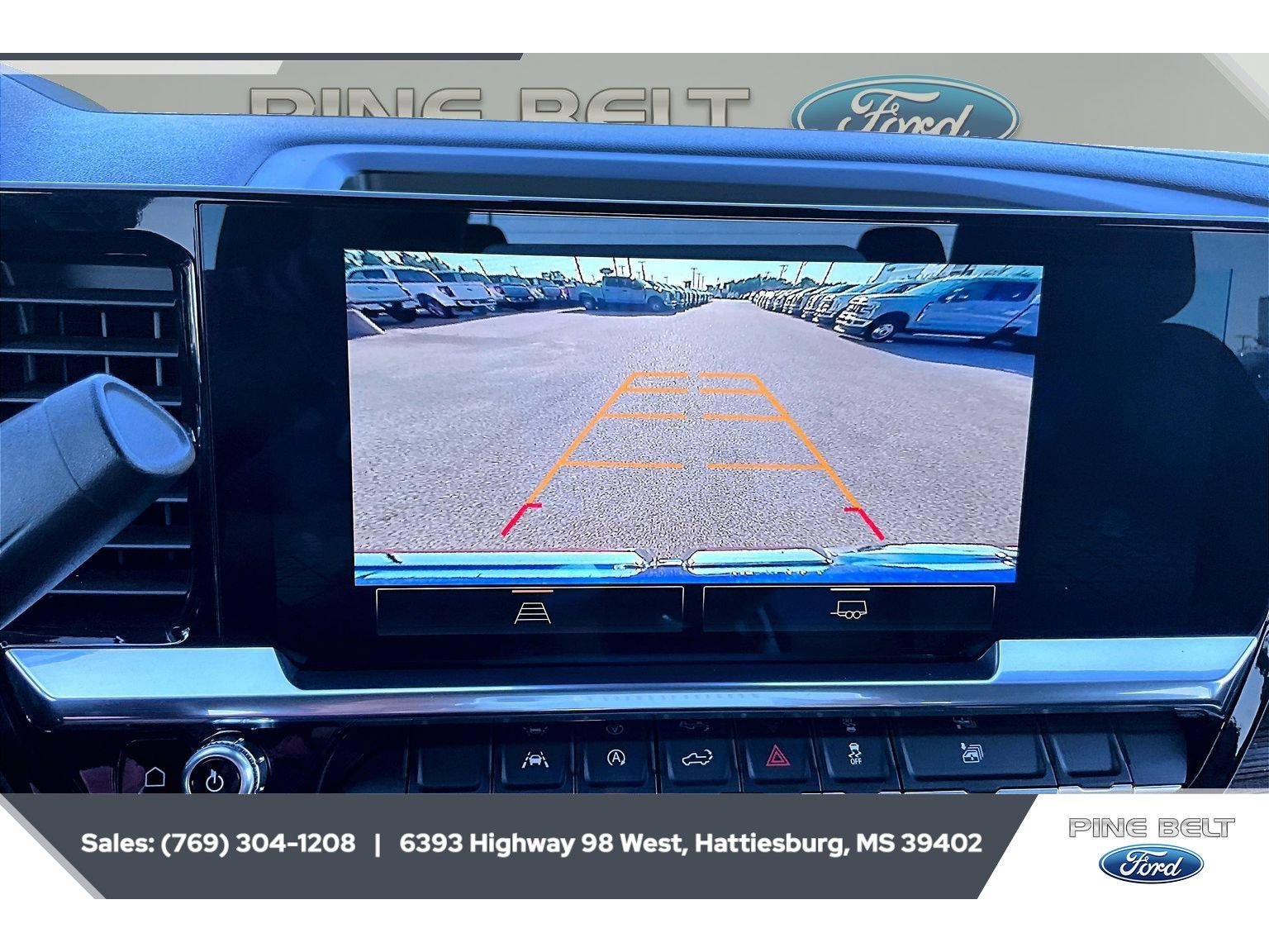 Used 2024 GMC Sierra 1500 Elevation AWD/4WD image 16