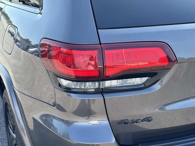 Used 2019 Jeep Grand Cherokee Altitude AWD/4WD image 11
