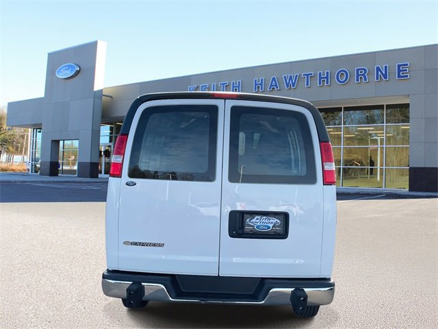 Used 2024 Chevrolet Express 2500 w/ Driver Convenience Package image 3