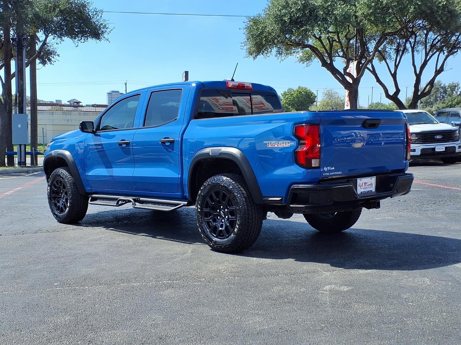Used 2026 Chevrolet Colorado Trail Boss AWD/4WD image 8