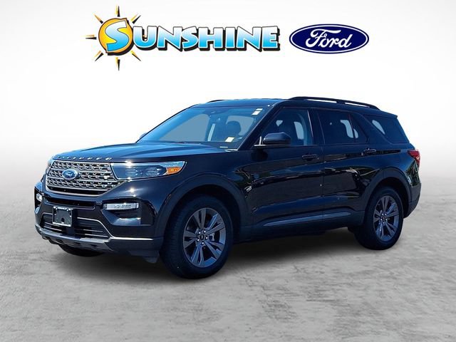 Certified 2023 Ford Explorer XLT w/ Equipment Group 202A AWD/4WD image 3