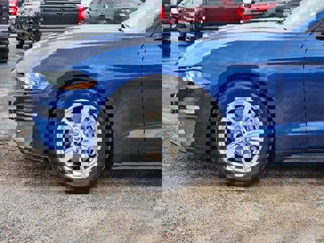 Certified 2022 Ford Mustang Coupe image 8