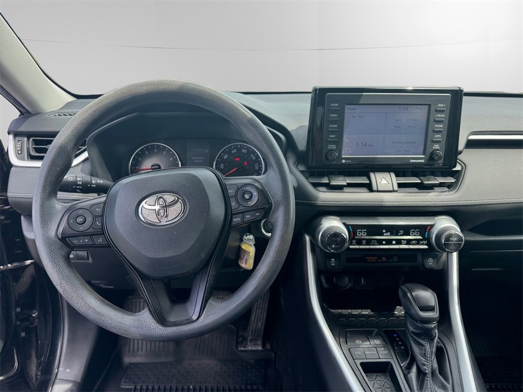 Used 2021 Toyota RAV4 XLE image 10