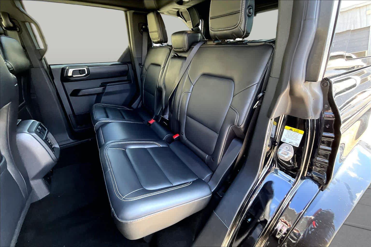 Certified 2025 Ford Bronco Outer Banks AWD/4WD image 21