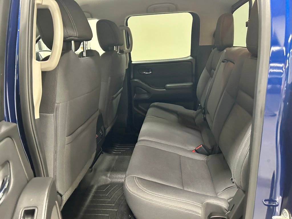 Used 2022 Nissan Frontier SV AWD/4WD image 25