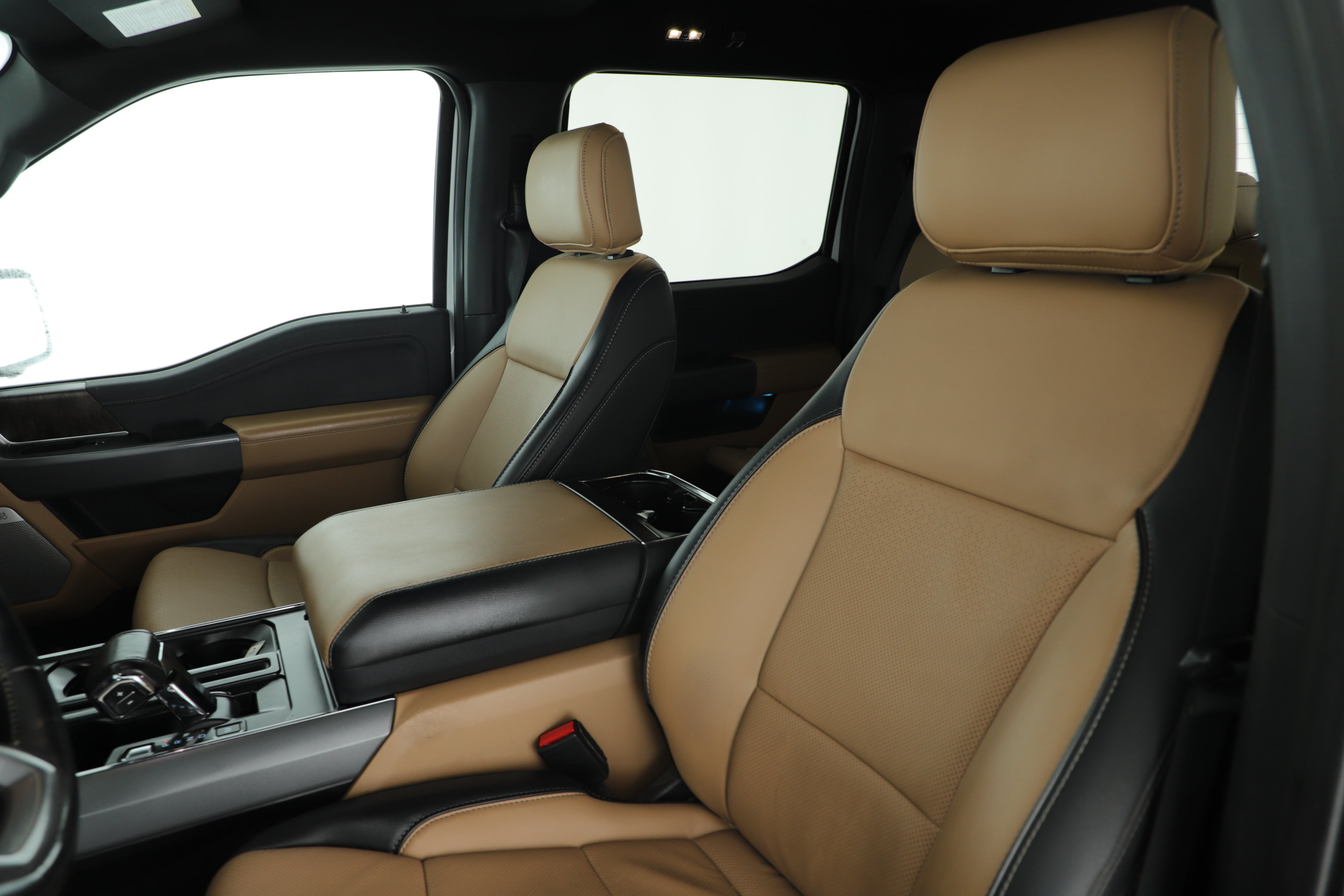 Certified 2022 Ford F150 Lariat RWD image 12
