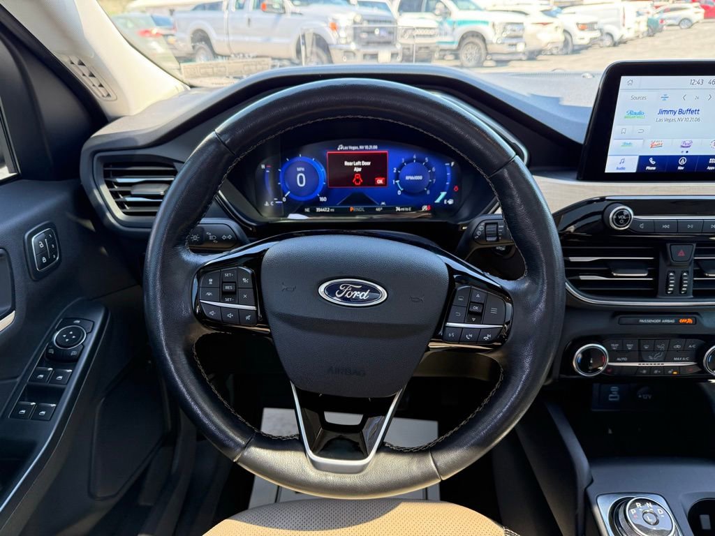 Certified 2022 Ford Escape Titanium w/ Titanium Elite Package AWD/4WD image 16