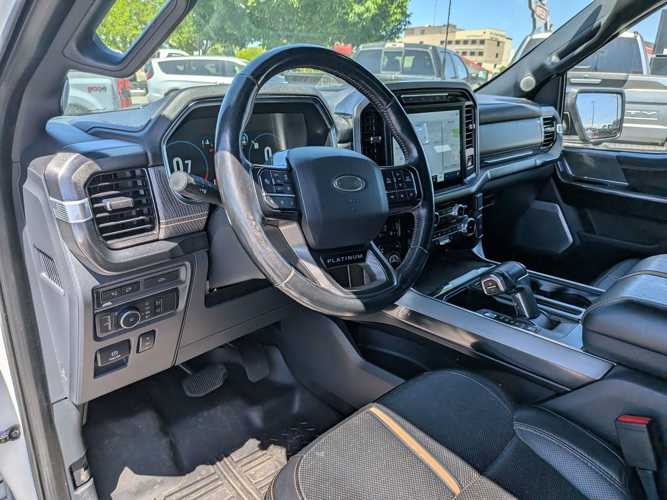 Certified 2023 Ford F150 Platinum w/ FX4 Off-Road Package AWD/4WD image 18
