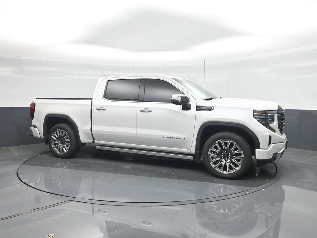 Used 2024 GMC Sierra 1500 Denali Ultimate AWD/4WD image 11