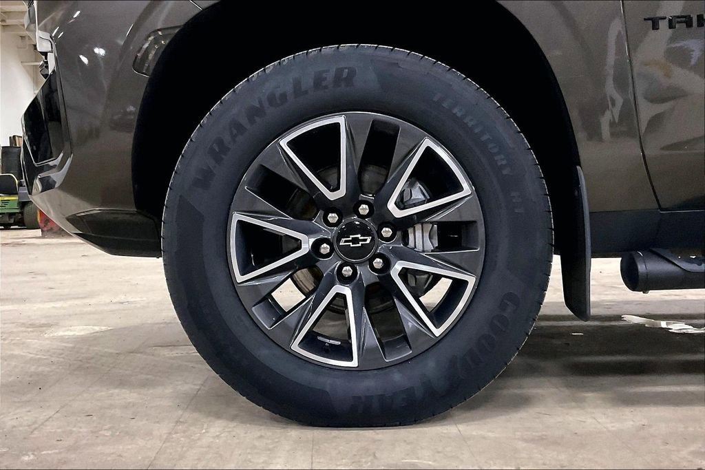 Used 2021 Chevrolet Tahoe Z71 AWD/4WD image 9