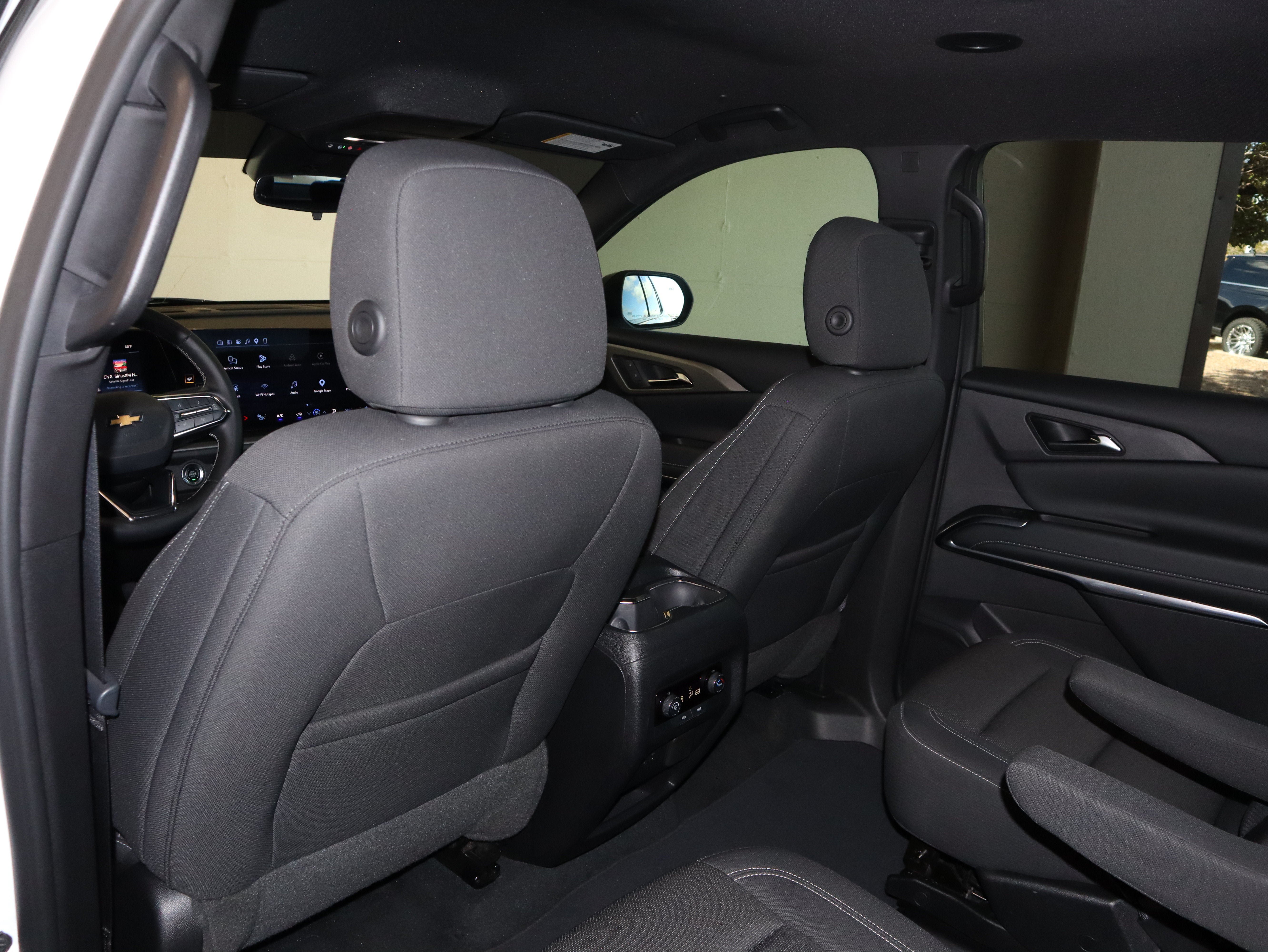Used 2024 Chevrolet Traverse LT AWD/4WD image 33