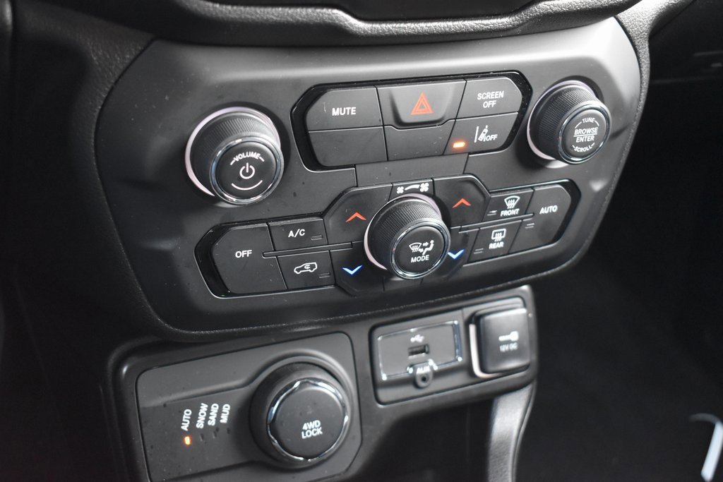 Used 2022 Jeep Renegade Latitude w/ Convenience Group image 13