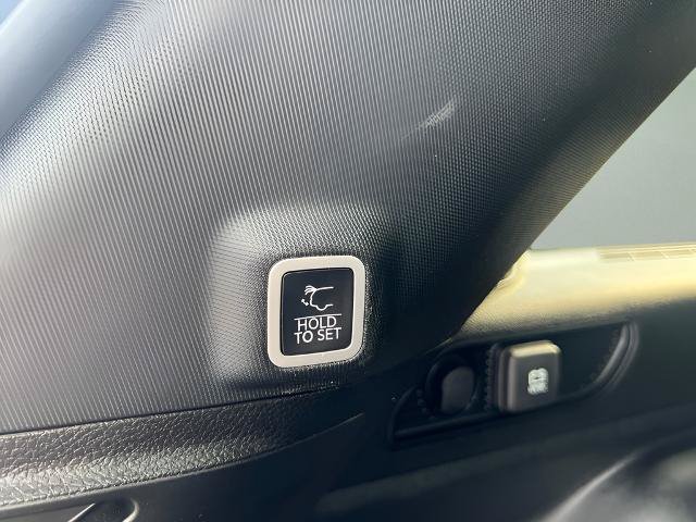 Used 2023 Jeep Grand Cherokee Altitude AWD/4WD image 33