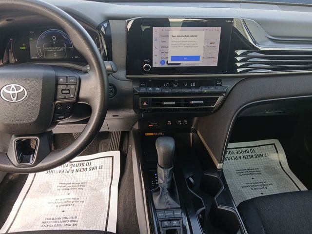Used 2025 Toyota Camry LE FWD image 11