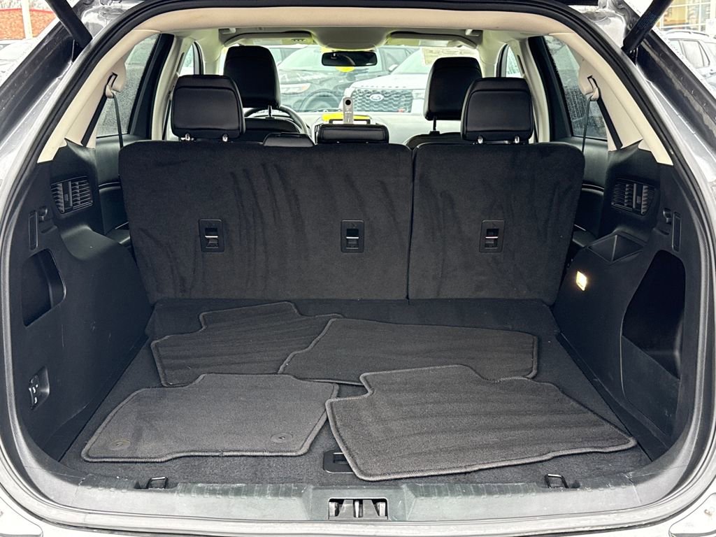Certified 2024 Ford Edge SEL w/ Convenience Package image 8