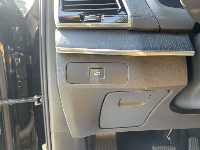 Used 2023 Volvo XC90 B6 Ultimate w/ Lounge Package AWD/4WD image 22