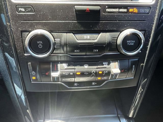 Certified 2019 Ford Explorer XLT w/ Equipment Group 202A image 19