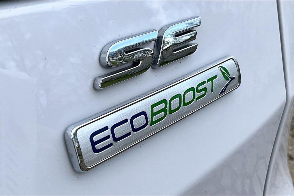 Certified 2019 Ford Escape SE image 10