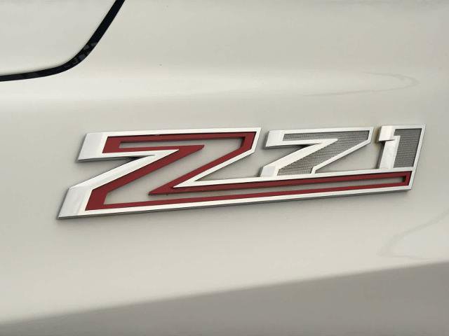 Used 2022 Chevrolet Suburban Z71 w/ Luxury Package AWD/4WD image 12