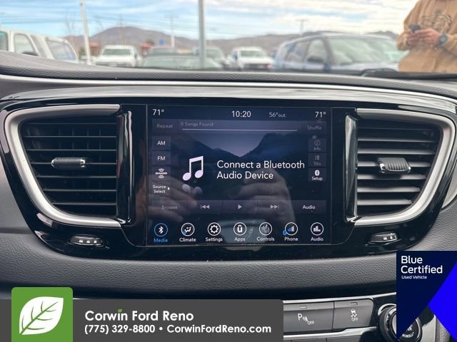 Used 2020 Chrysler Pacifica Touring-L image 10