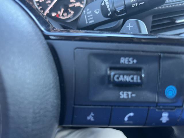 Used 2023 Nissan Rogue SV FWD image 15