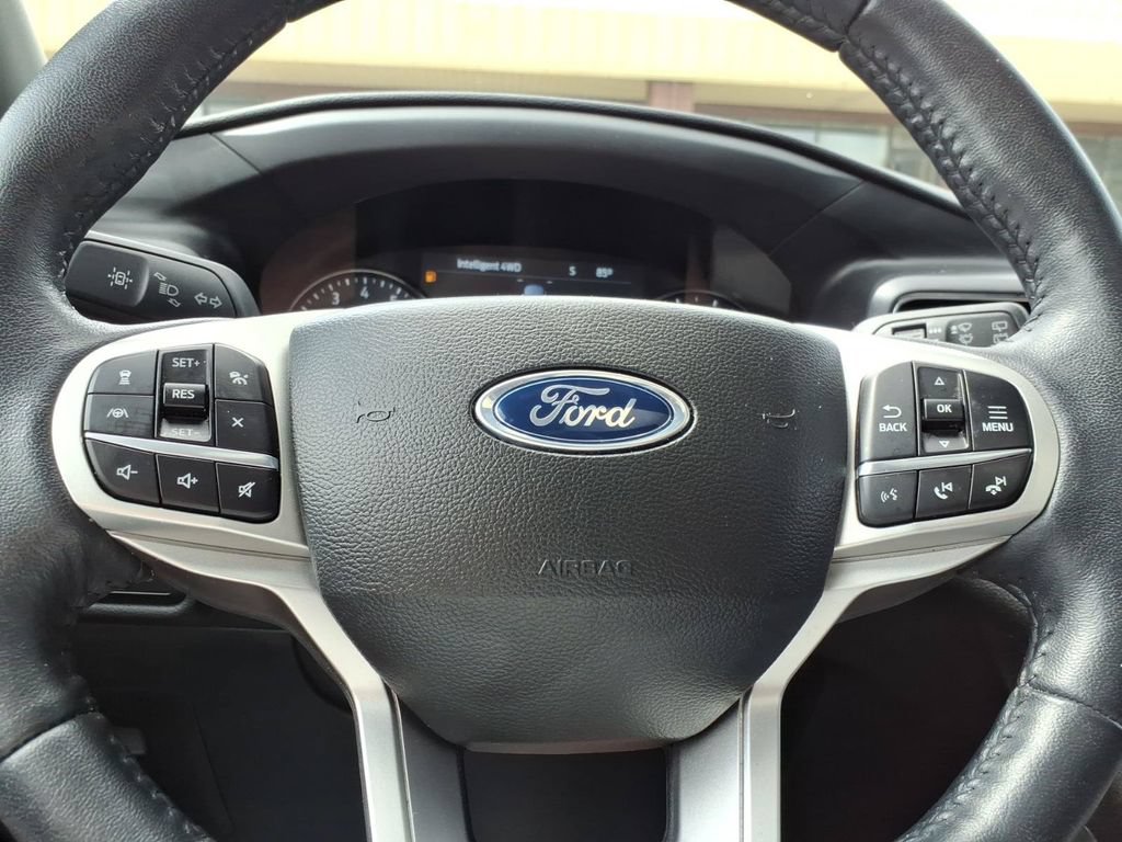 Certified 2023 Ford Explorer XLT w/ Equipment Group 202A AWD/4WD image 23