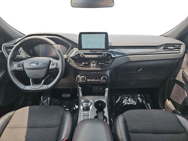 Certified 2025 Ford Escape ST-Line Select AWD/4WD image 9