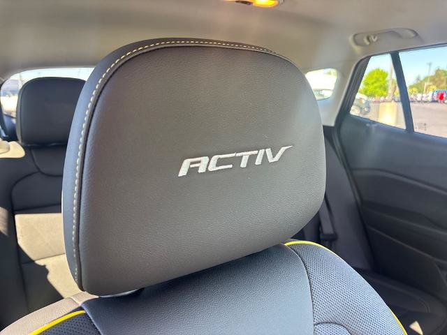 Used 2024 Chevrolet Trax ACTIV w/ Sunroof Package FWD image 29