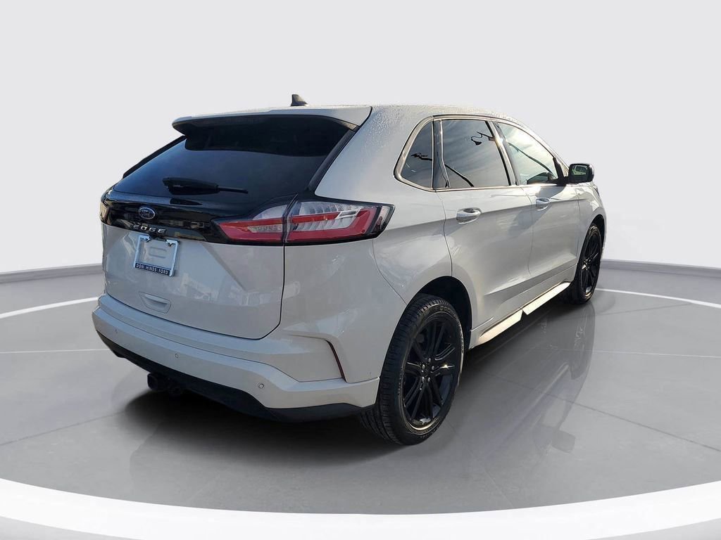 Certified 2022 Ford Edge ST-Line w/ Class II Trailer Tow Package image 4