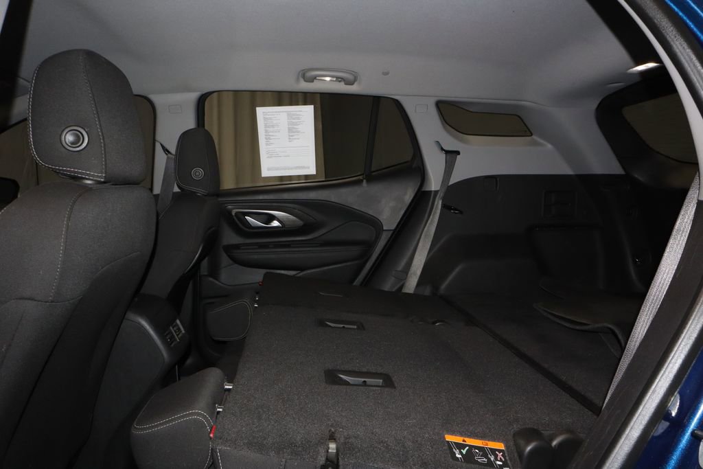 Used 2022 GMC Terrain SLE w/ Driver Convenience Package FWD image 19