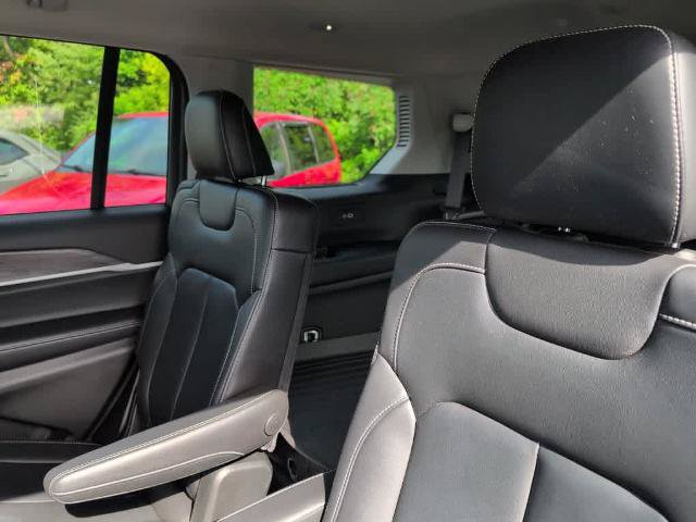Used 2021 Jeep Grand Cherokee L Limited AWD/4WD image 15