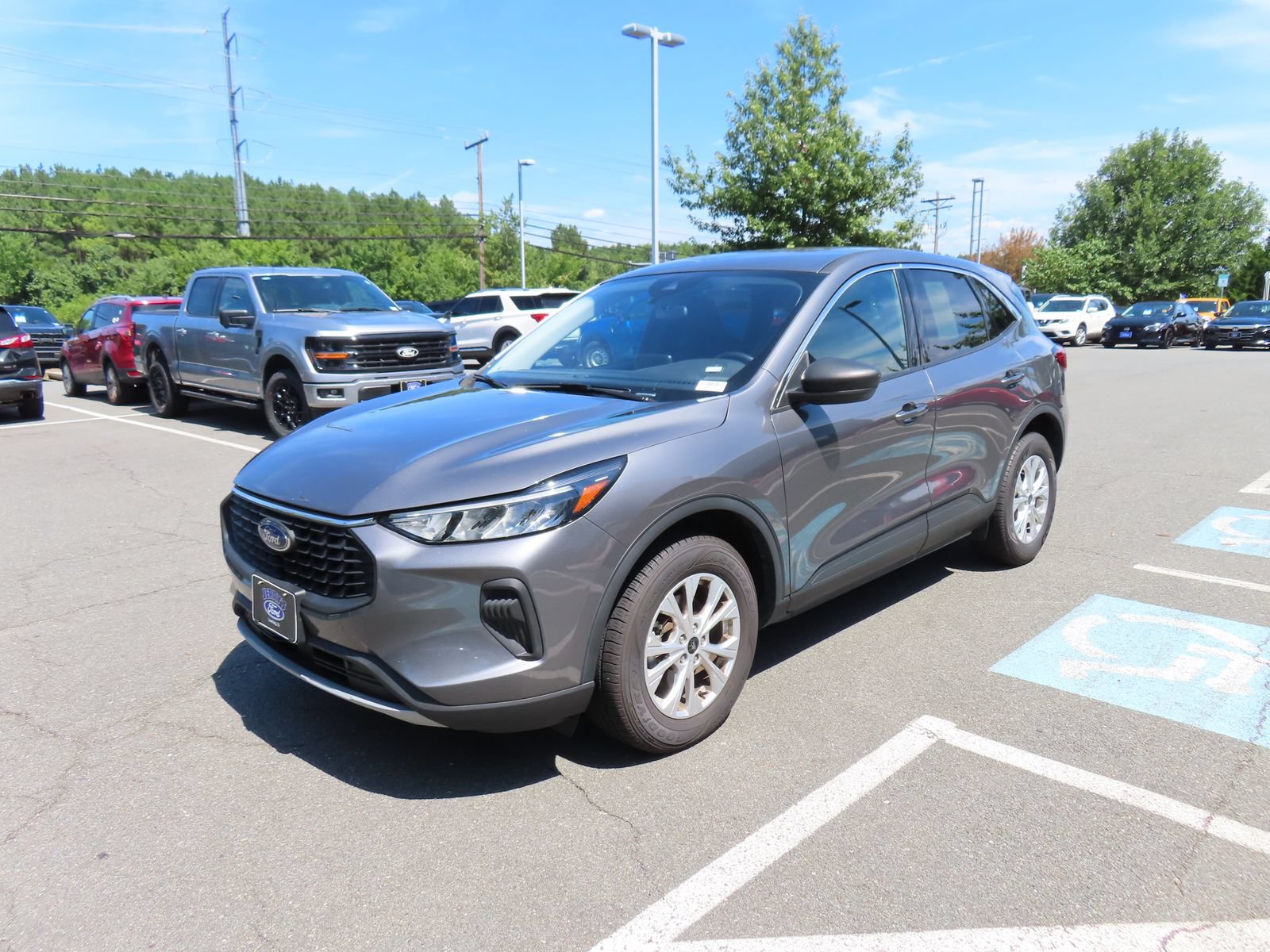Certified 2024 Ford Escape Active AWD/4WD image 3