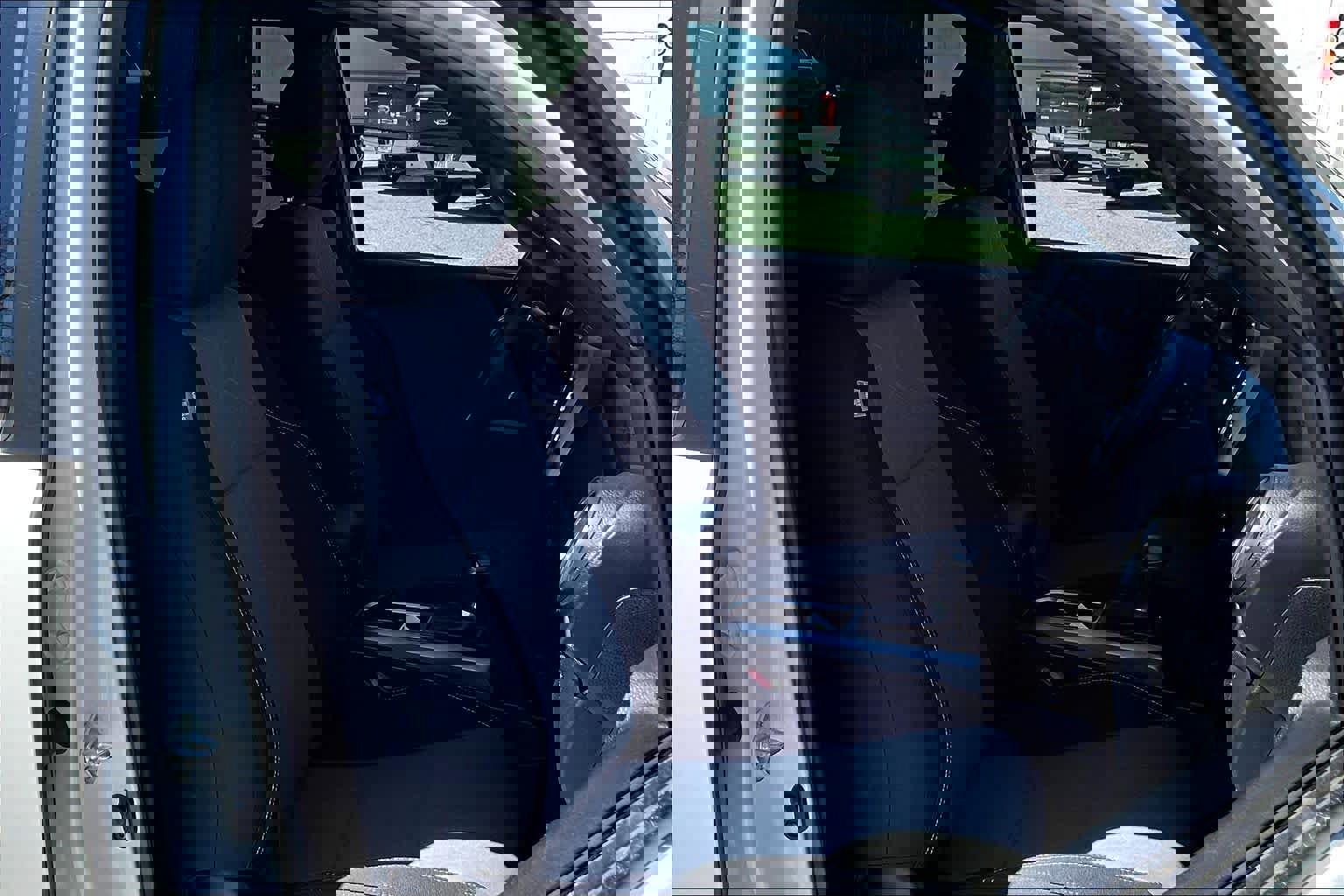 Used 2023 Toyota Tacoma TRD Off-Road AWD/4WD image 8