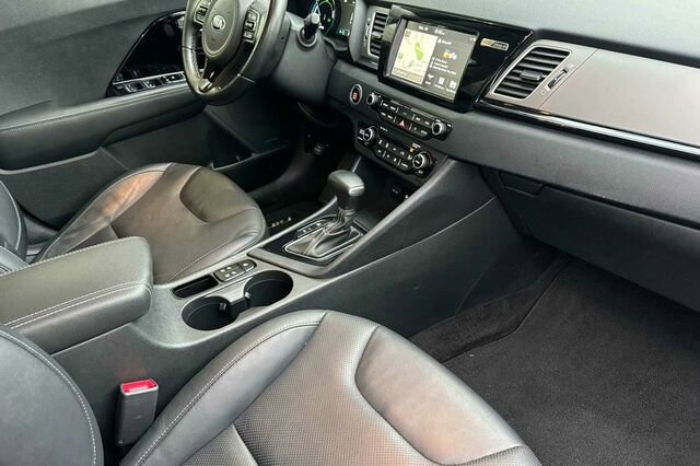 Used 2018 Kia Niro EX Premium image 13