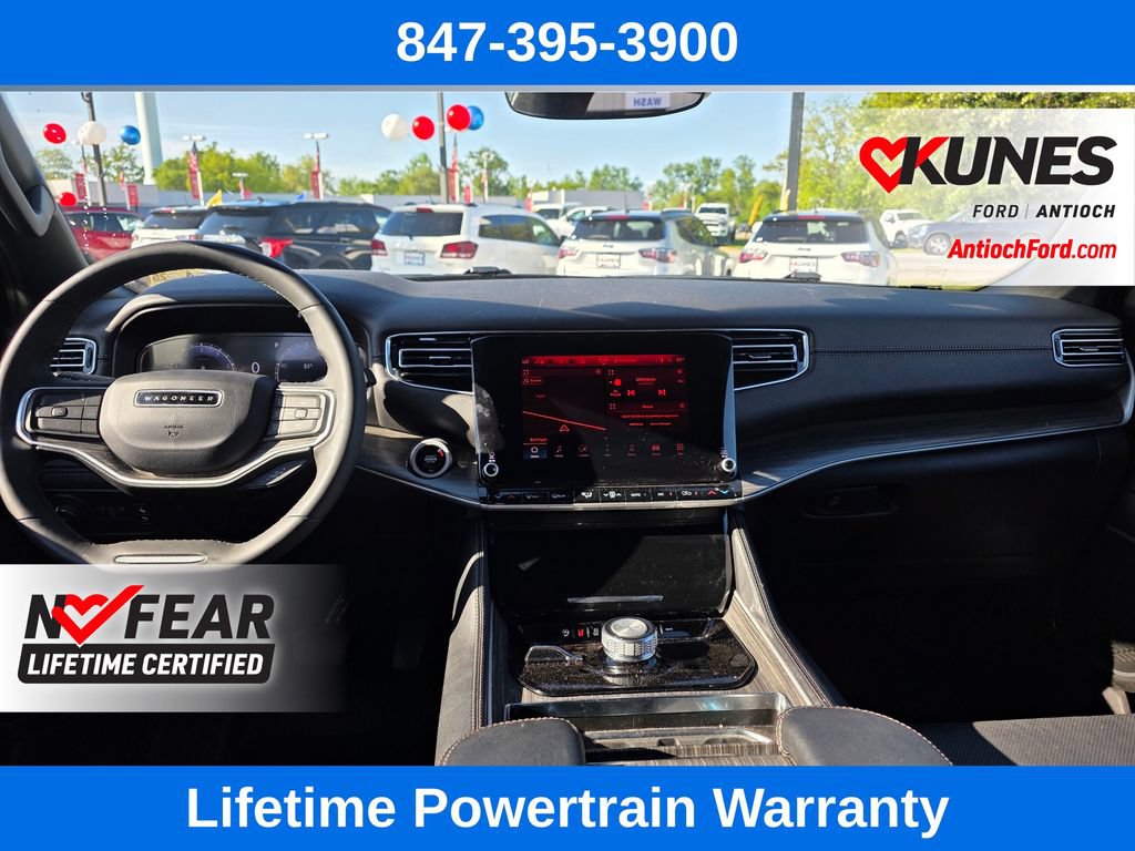 Used 2024 Jeep Wagoneer L Series II w/ Flexible Seating Group AWD/4WD image 13