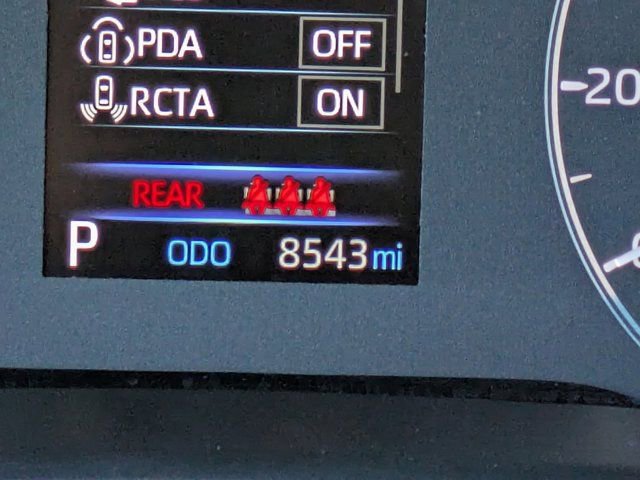 Used 2024 Toyota Corolla Cross LE image 25