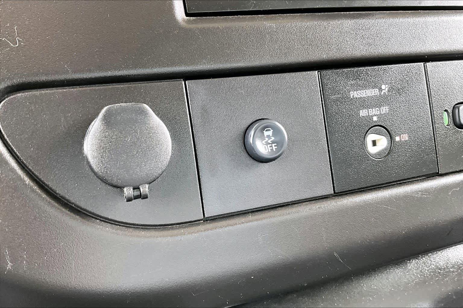 Used 2021 Chevrolet Express 3500 LT w/ LT Preferred Equipment Group RWD image 31