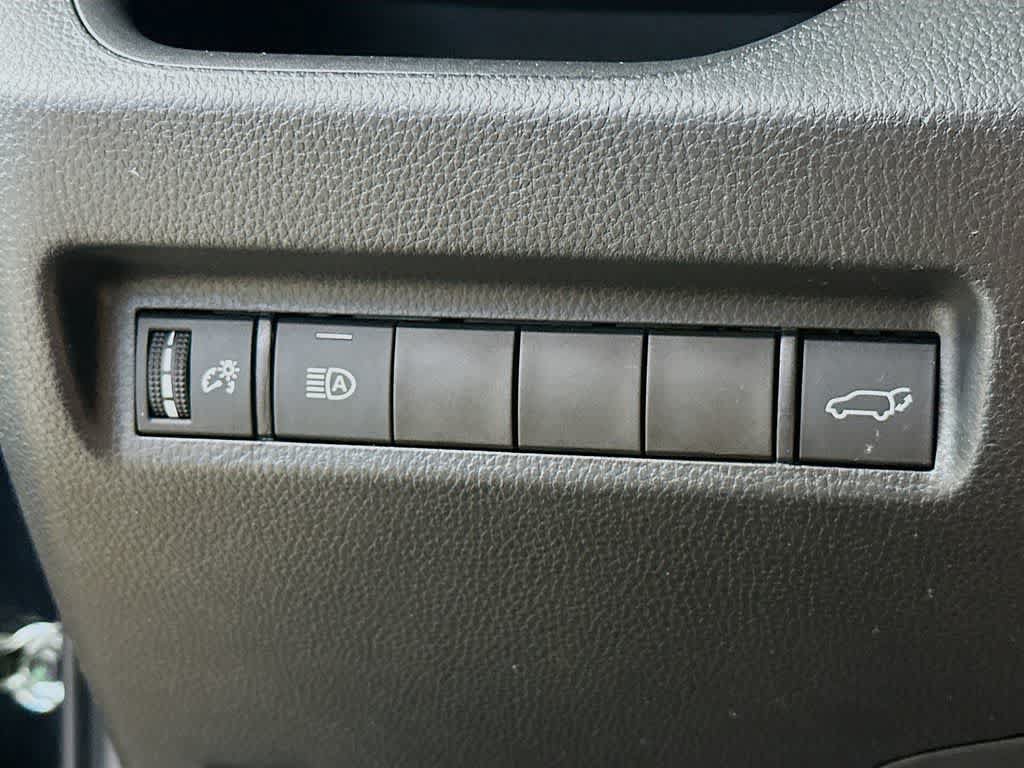 Used 2022 Toyota RAV4 XLE w/ Convenience Package AWD/4WD image 27