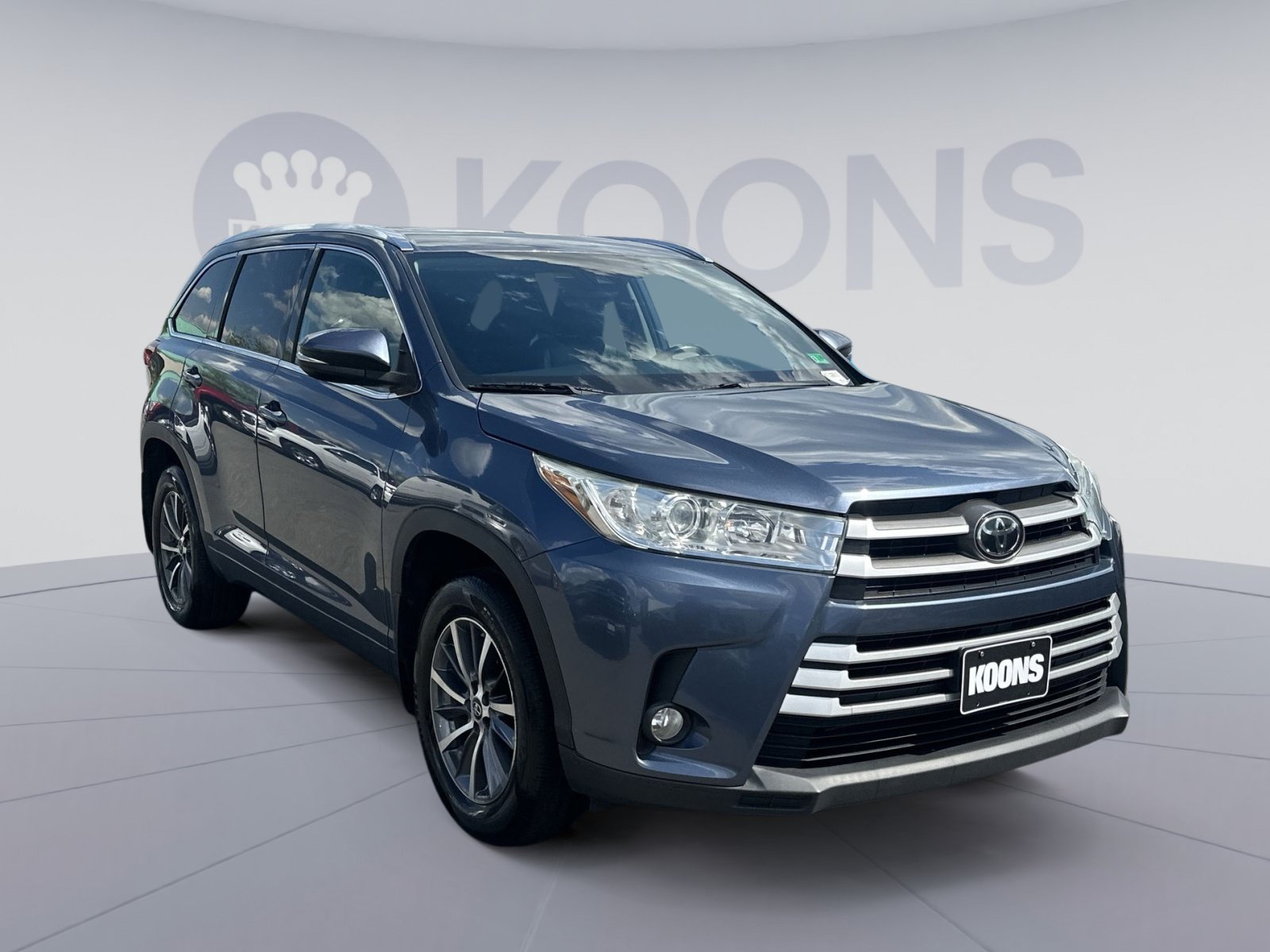 Used 2018 Toyota Highlander XLE AWD/4WD image 18