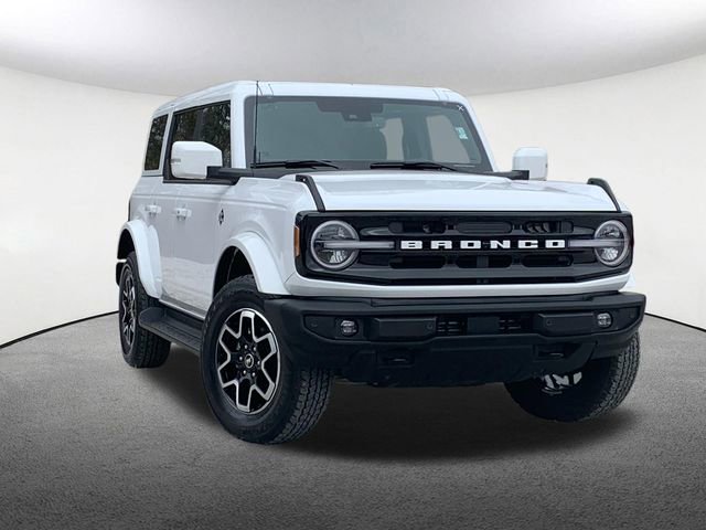 Certified 2025 Ford Bronco Outer Banks AWD/4WD image 2