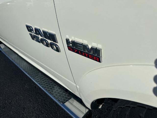 Used 2017 RAM 1500 Laramie w/ Convenience Group AWD/4WD image 28