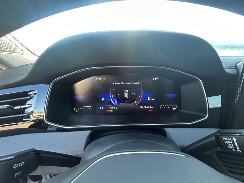 Used 2025 Volkswagen Jetta SE image 37