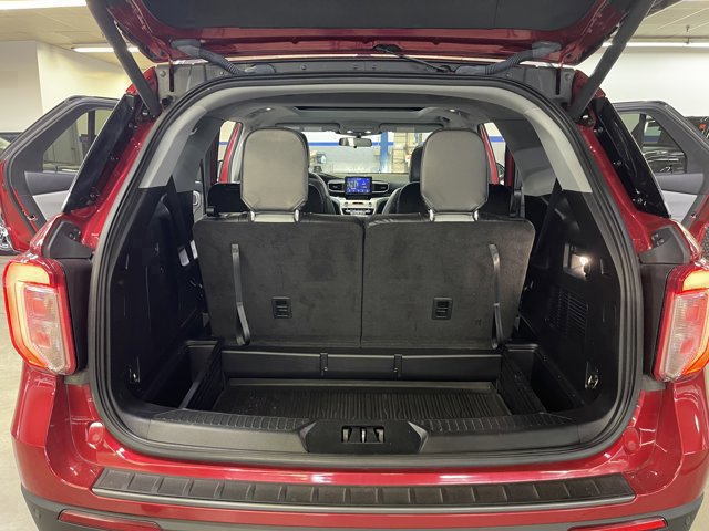 Certified 2021 Ford Explorer XLT w/ Equipment Group 202A image 18