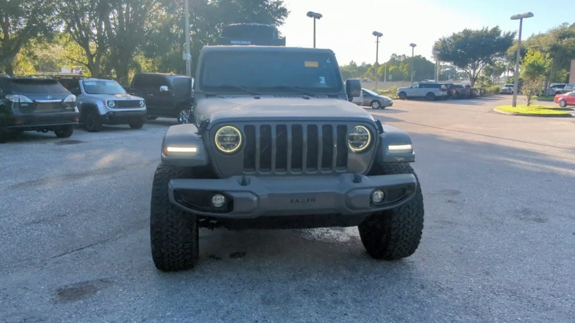 Used 2022 Jeep Gladiator Overland AWD/4WD image 7